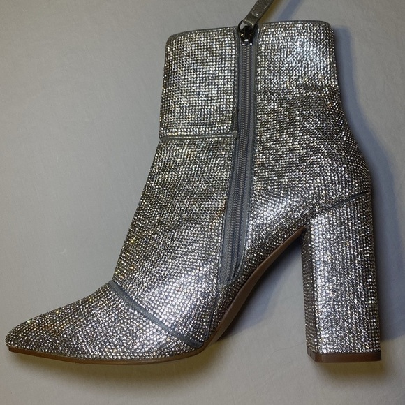 Steve Madden Women’s Noticed-R Rhinestone Silver Heeled Booties Size 9 EUC - Picture 6 of 15